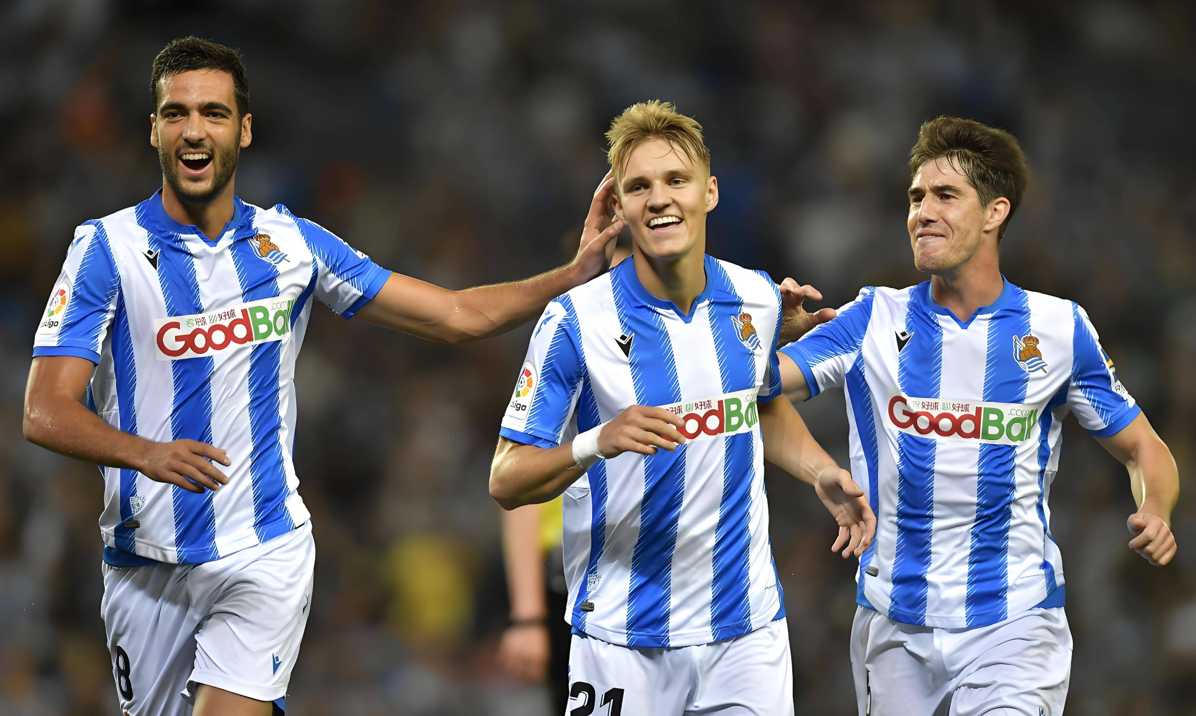 竞技宝电竞-包含阿森纳训练开放日，赛前内部沟通引欢呼，西甲在即，数据趋势出现新变化的词条