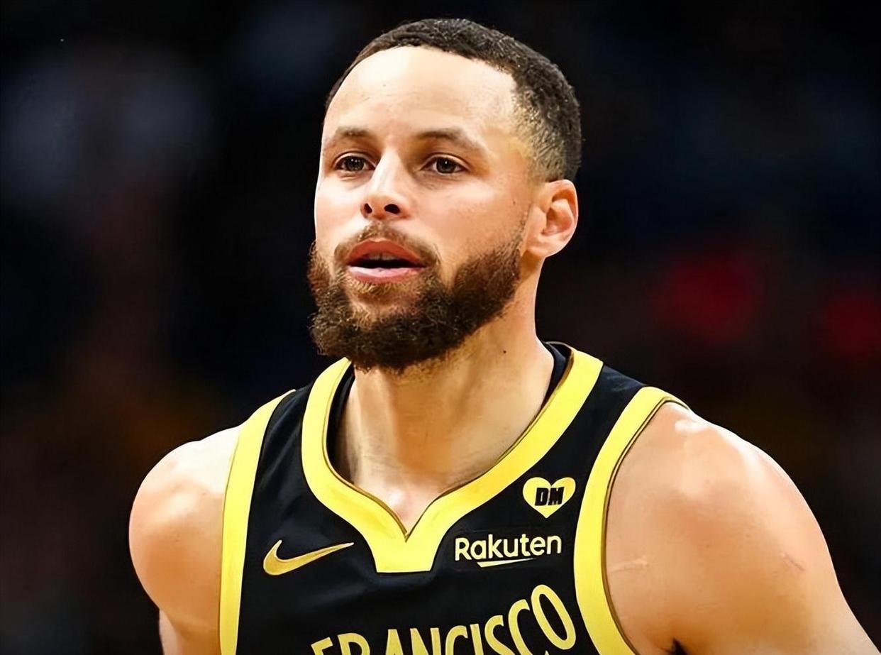 竞技宝电竞-库里回归赛场,回归赛场首场状态亮眼,雄鹿观众沸腾!的简单介绍